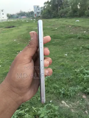 Samsung Galaxy J7 ` (Used)