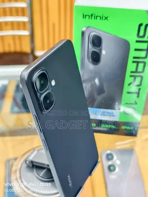 New Infinix Smart 10 64 GB Black