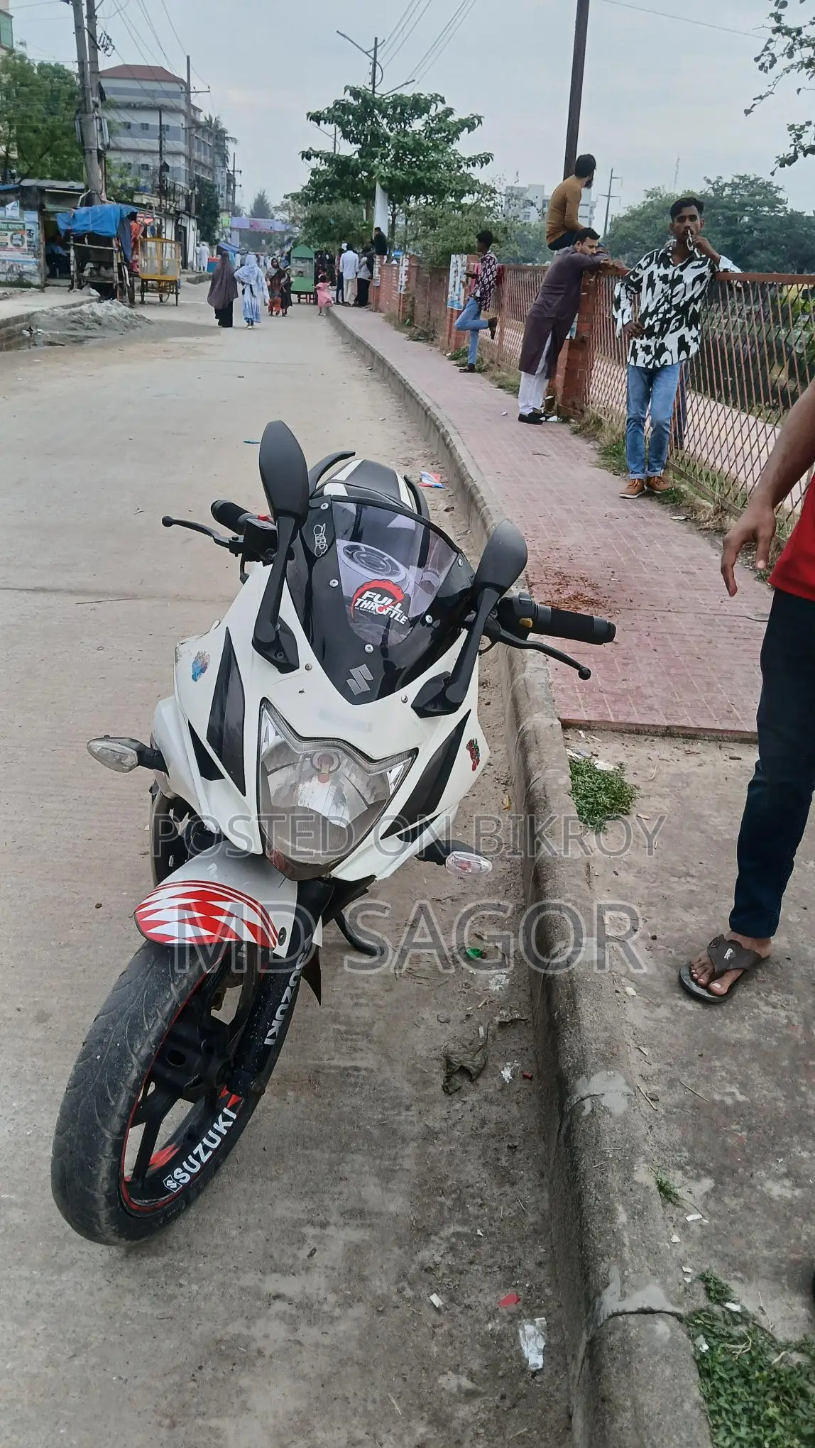 Suzuki Gixxer SF 2016