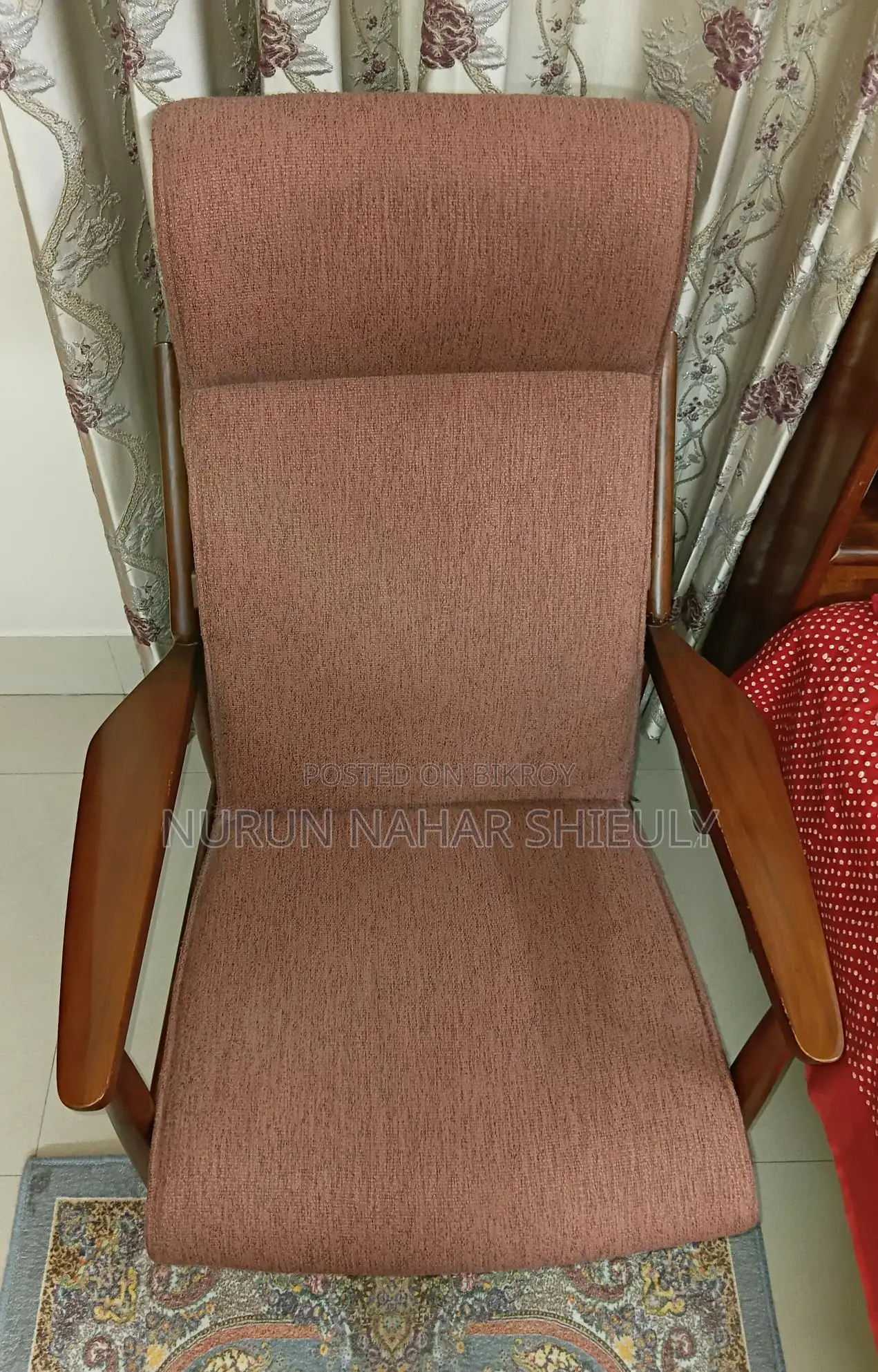 Hatil Premium Chair