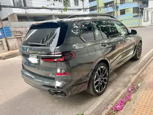 BMW X7 XDRIVE40i M SPECIAL 2023