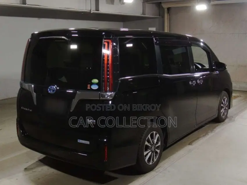 Toyota Esquire GI HYBRID 2021