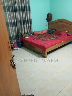 One room available for rent in a three-room flat