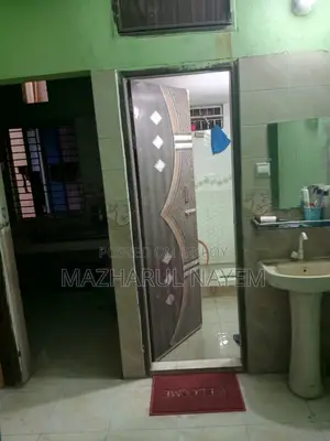 One room available for rent in a three-room flat