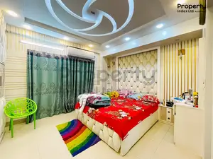 Flat for Sale! Furnished Apartment at Bashundhara D Block