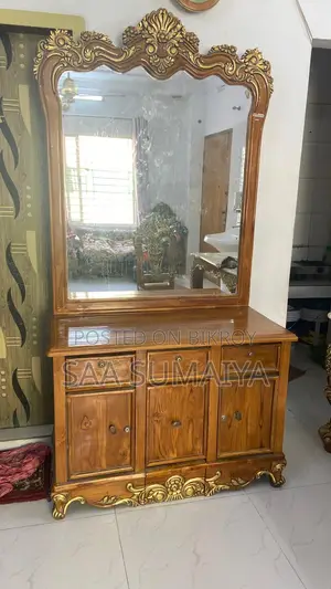 Beautiful and sturdy wooden dressing table for sale