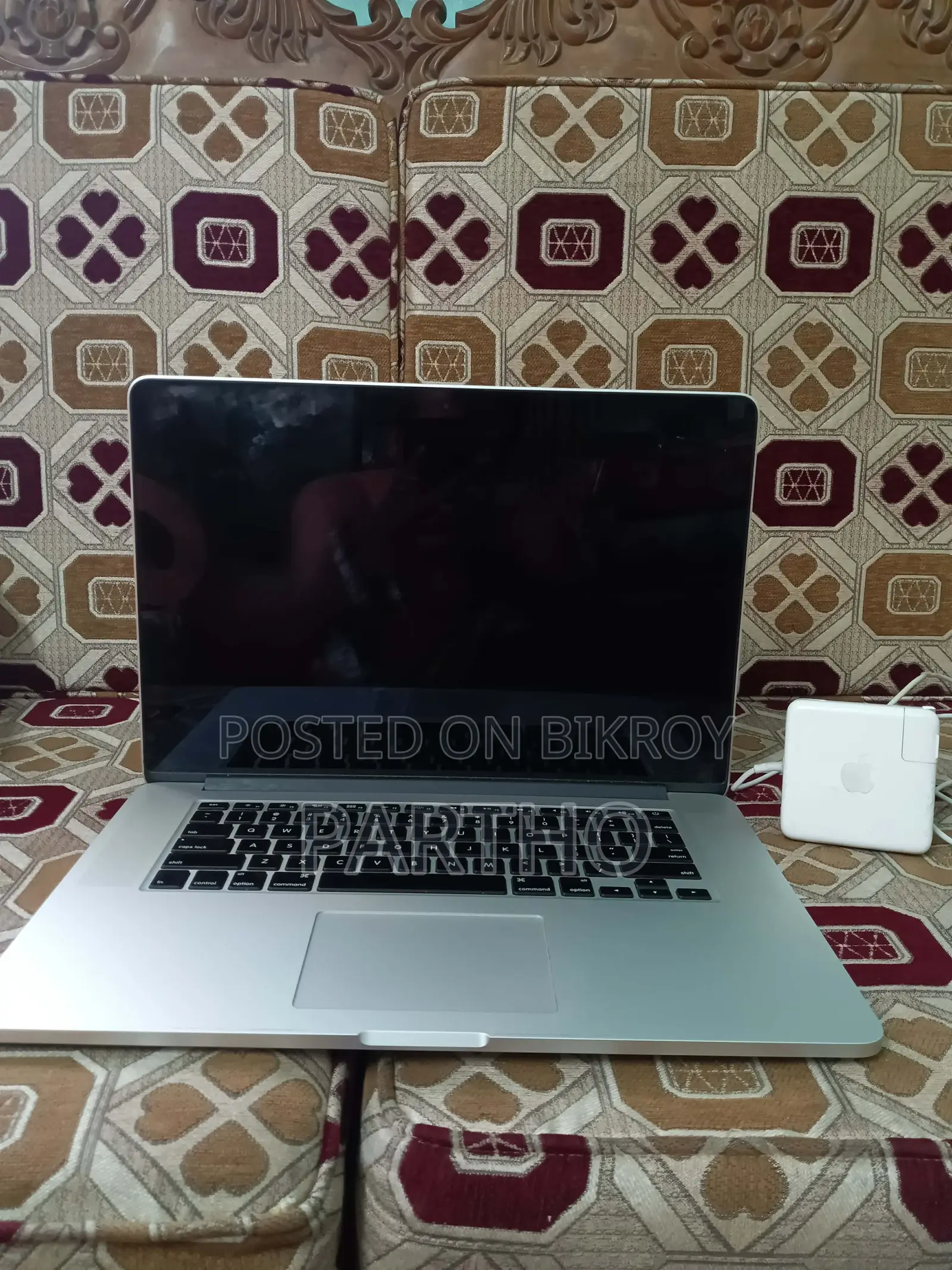 Macbook Pro A1398 16/256