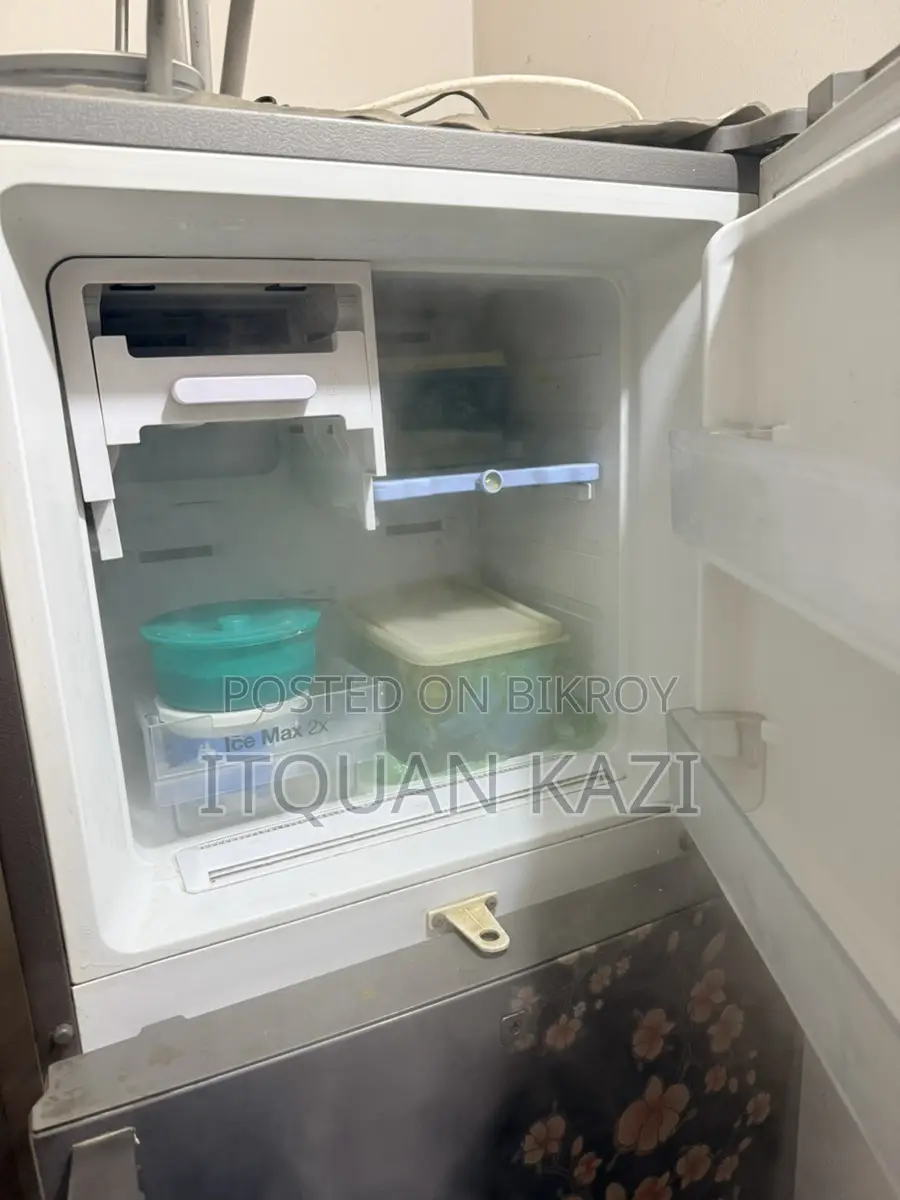 Samsung Refrigerator (digital Inverter 250l)