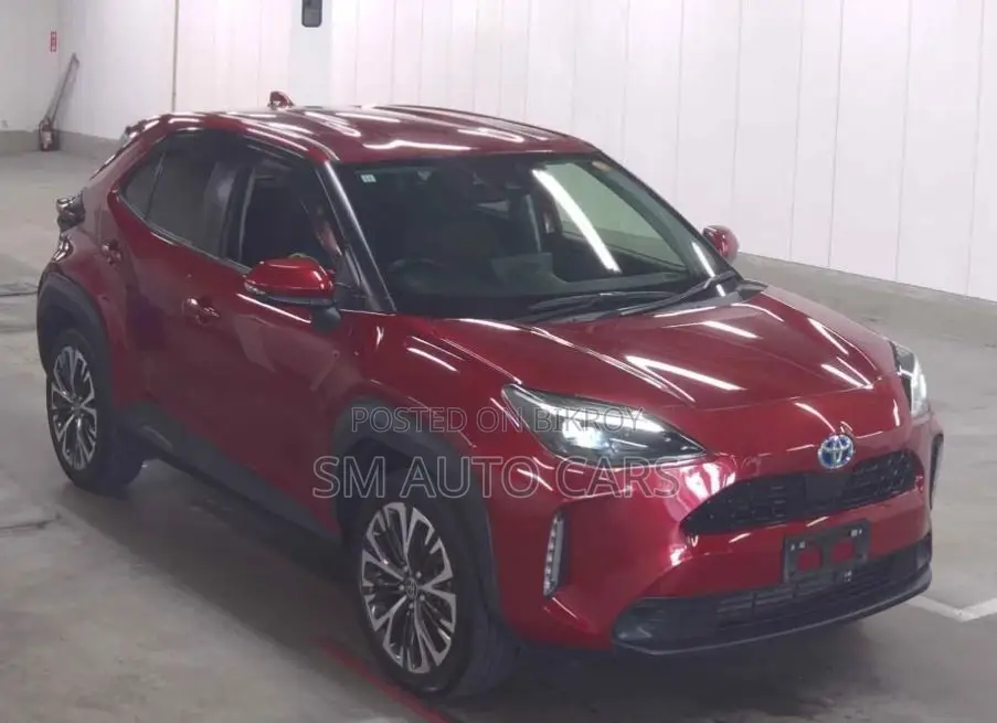 Toyota Yaris Cross Z Red 4.5 Point 2021