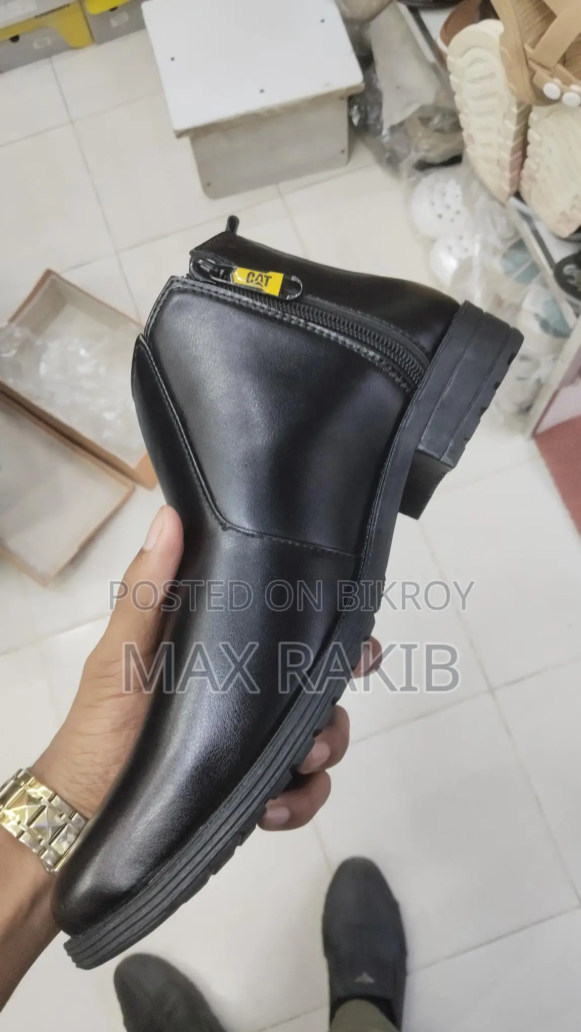 Cat Style Black Leather Boot – Brand New 1st Hand