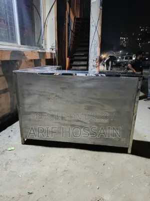 যে কোন দোকানের ডিসপ্লে রেক বা কাউন্টার হিসেবে ব্যবহার করা যাবে।