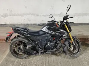 হোন্ডা হর্নেট ২০২৪ গ্রে