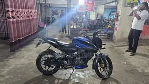 Bajaj Pulsar N 160 . 2018