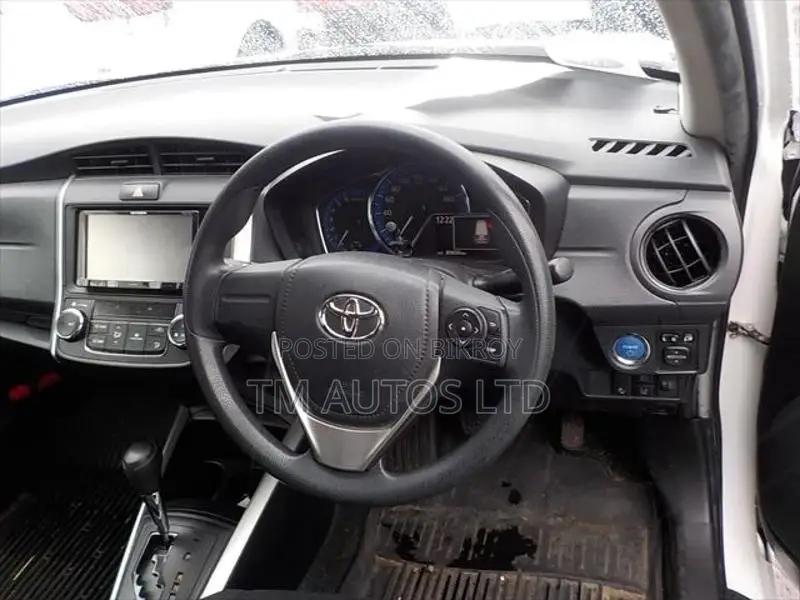 Toyota Corolla Fielder 2020 White