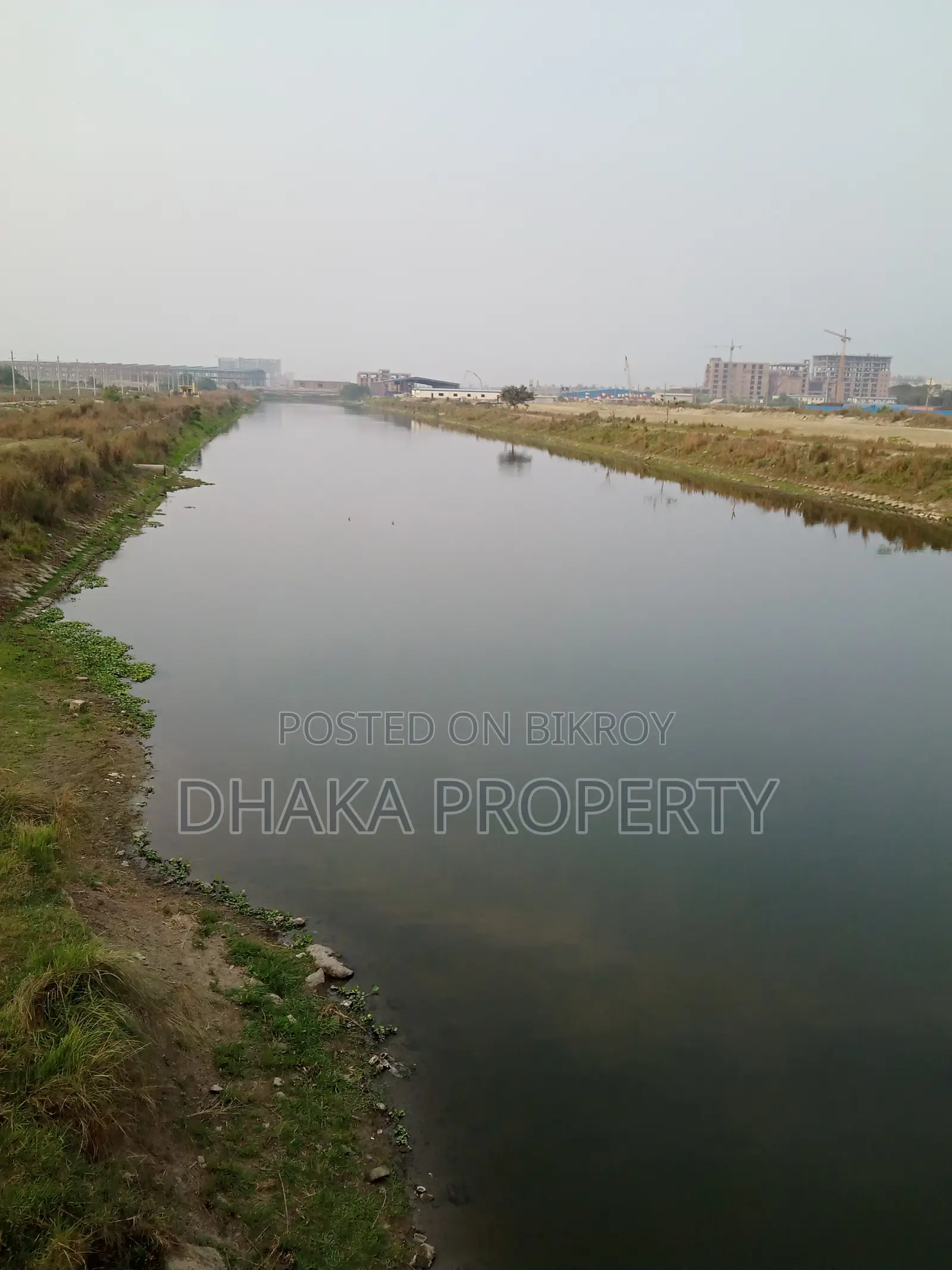 60ft Rd 3 Katha Lake View East at Sector-15/E