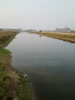 60ft Rd 3 Katha Lake View East at Sector-15/E