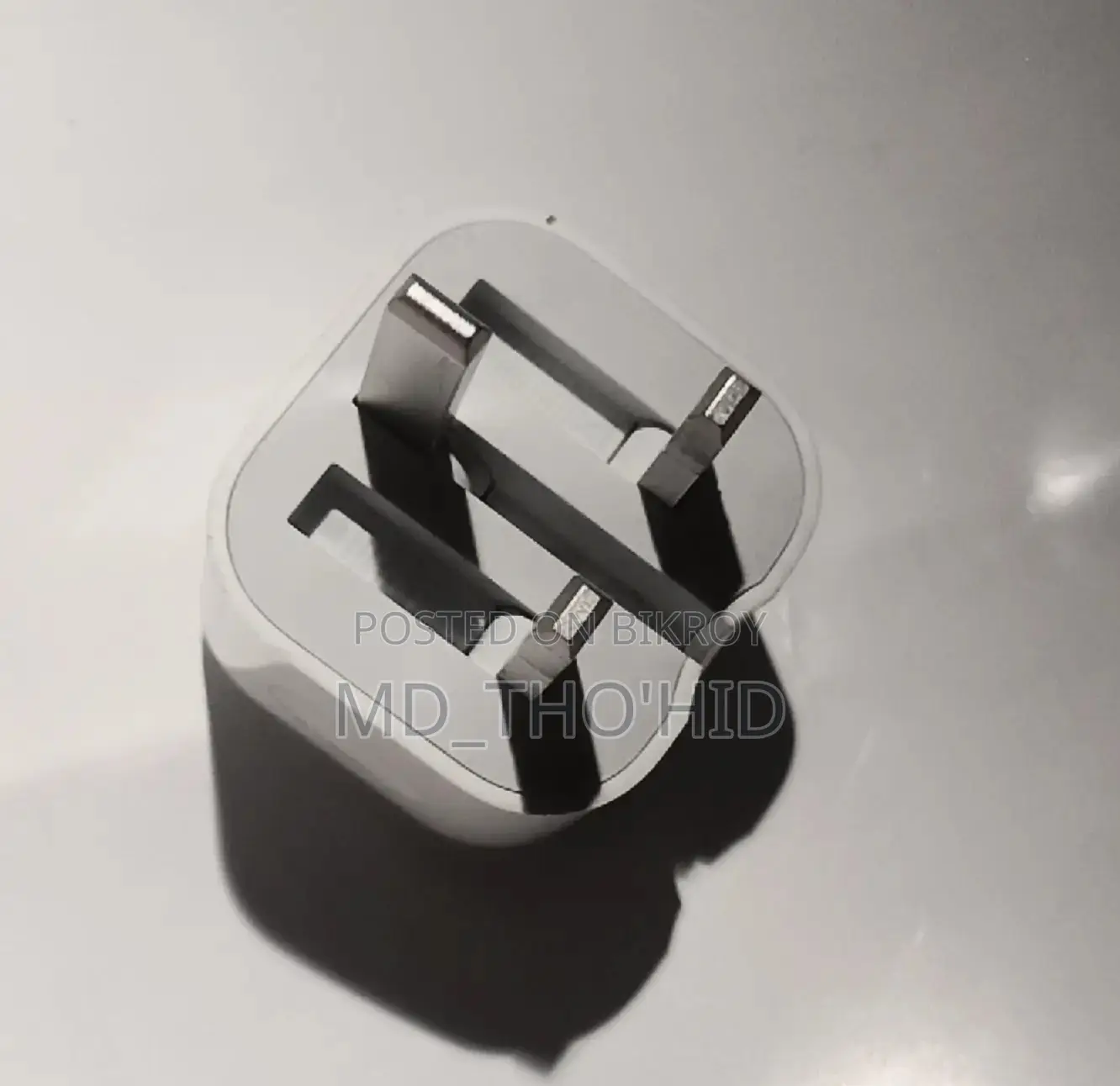 APPLE ORIGINAL CHARGER