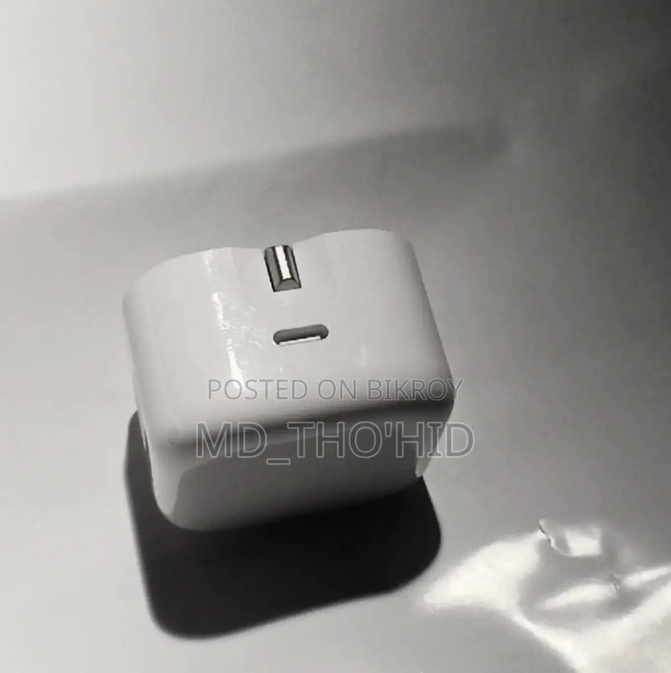 APPLE ORIGINAL CHARGER
