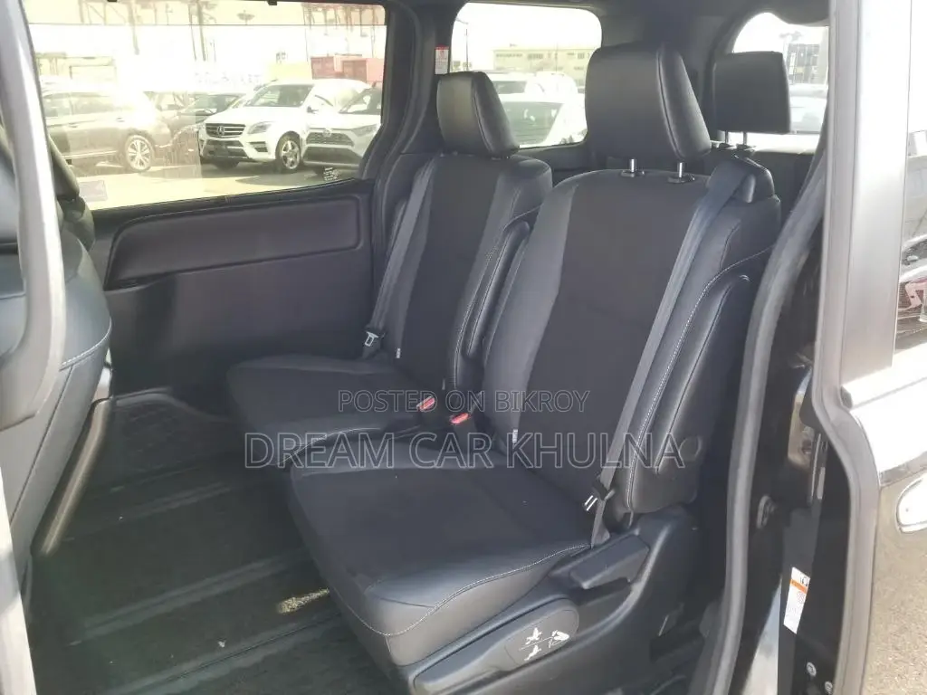 Toyota Noah SI WXB Hybrid 2021