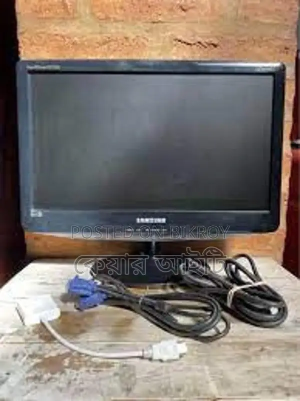 Samsung 19-inch LCD in perfect condition