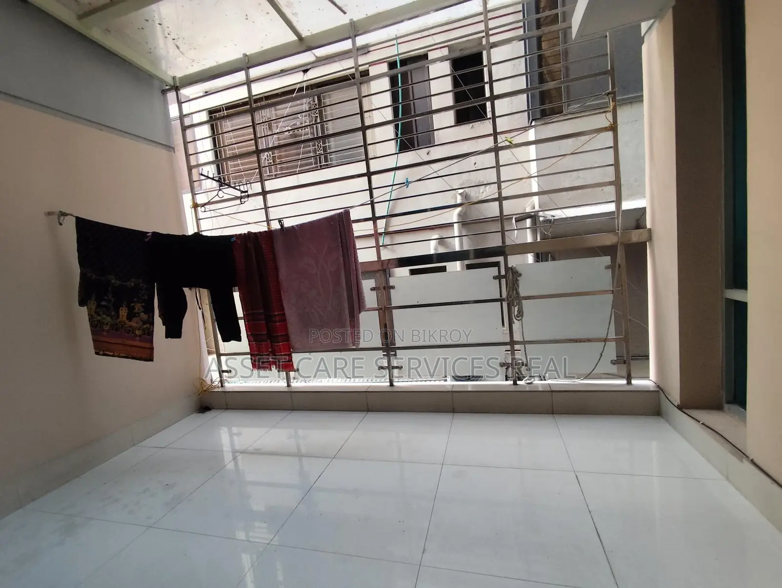 2841-Sqft 3Bed Un-Furnished New Flat Sale Baridhara Diplomatic Zone