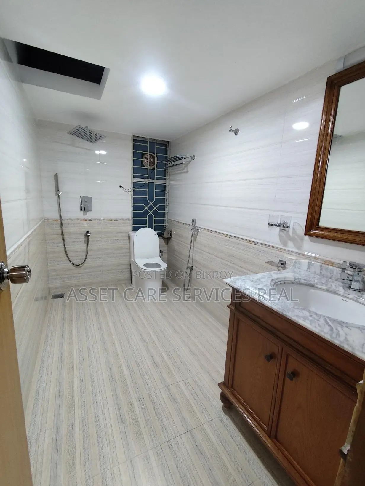 2841-Sqft 3Bed Un-Furnished New Flat Sale Baridhara Diplomatic Zone