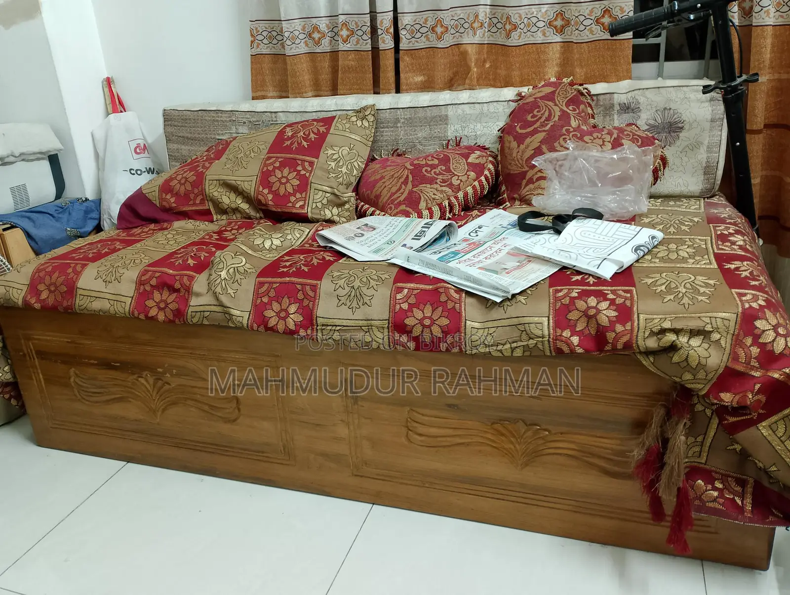 Divan sofa