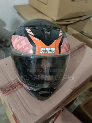 Studios helmet