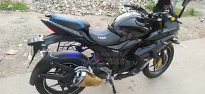 Suzuki Gixxer SF . 2017