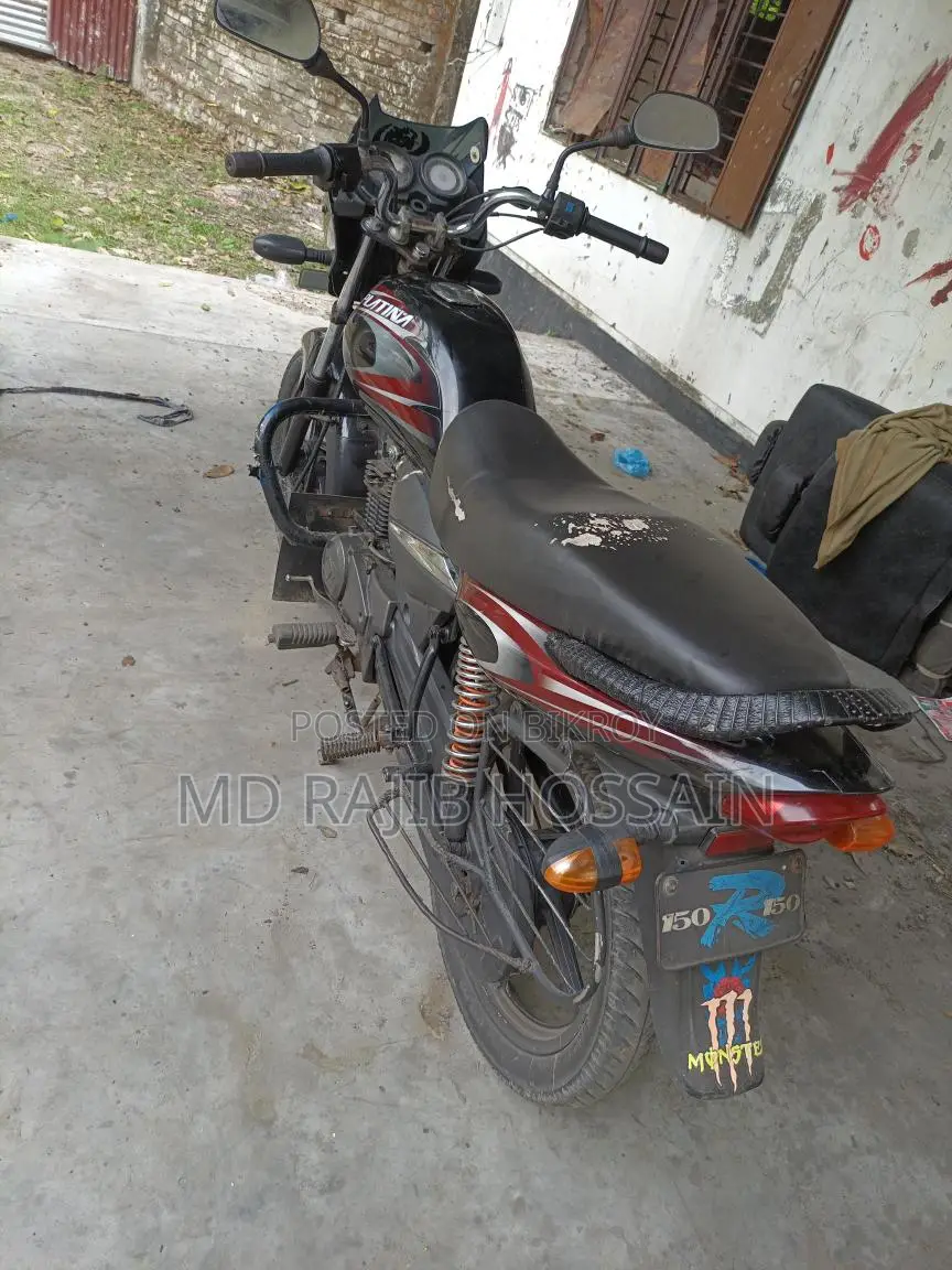 Bajaj CT 100 2010