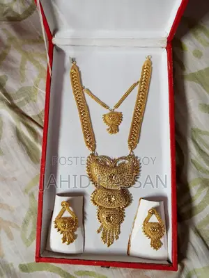 Necklace set with earrings