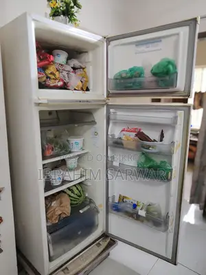 Whirlpool American Brand Refrigerator Double Door Cooling System Nice
