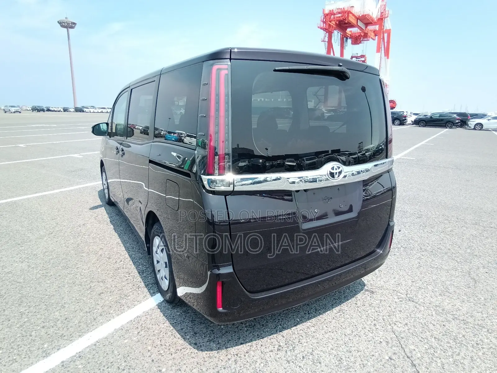 Toyota Noah X 2021