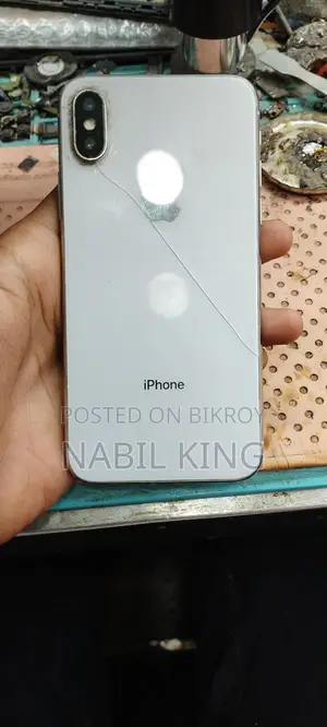 Apple iPhone X (Used)
