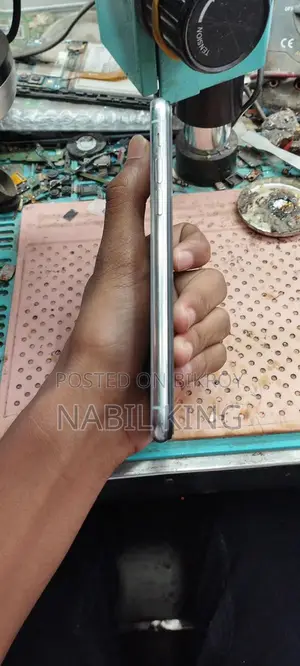 Apple iPhone X (Used)