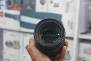 Nikon 18-105mm lens