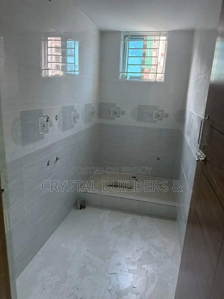 100% Ready Flat for Only 85 Lacs
