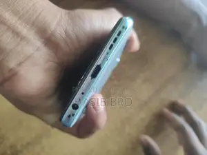 Vivo Y12s 3/32 (Used)