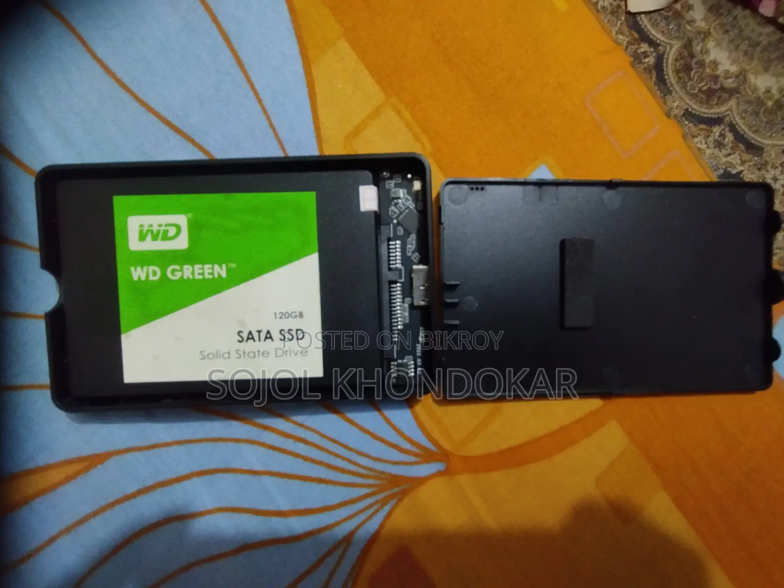 Hard drives (Like new)