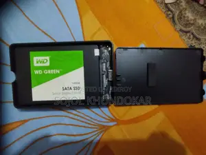 Hard drives (Like new)