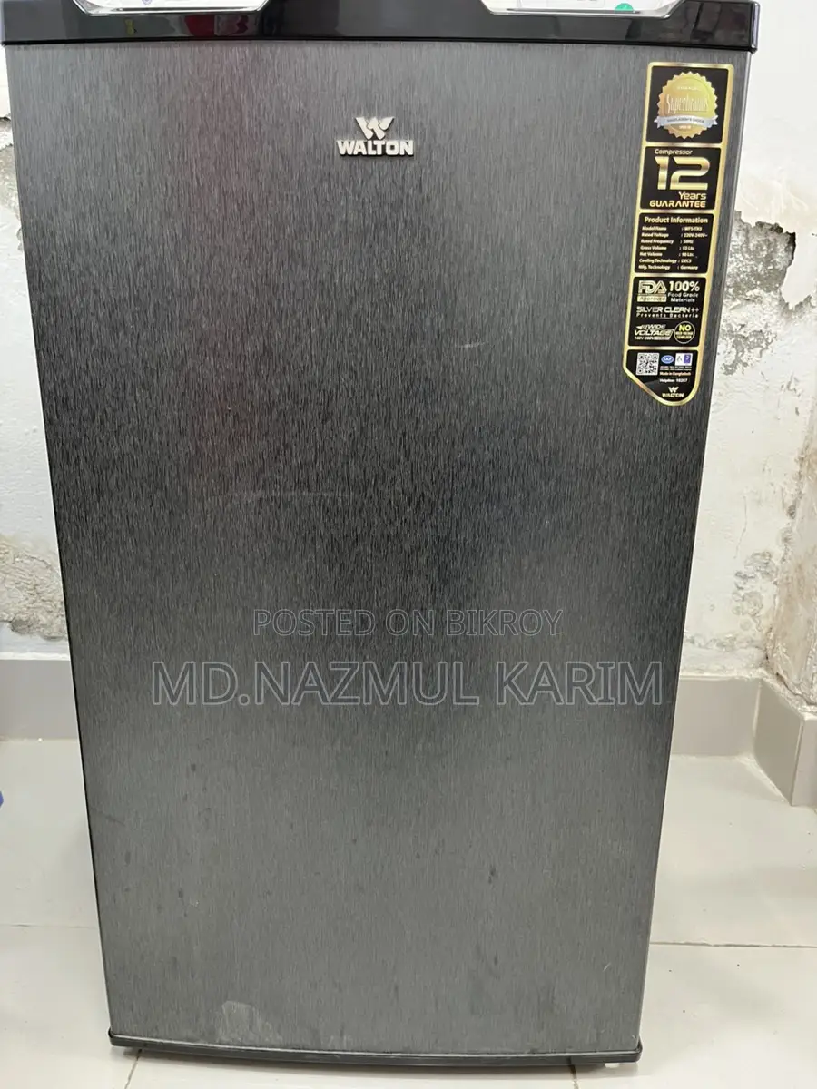 ফার্মেসীর থাই-গ্লাসের রেক ও ফ্রিজ