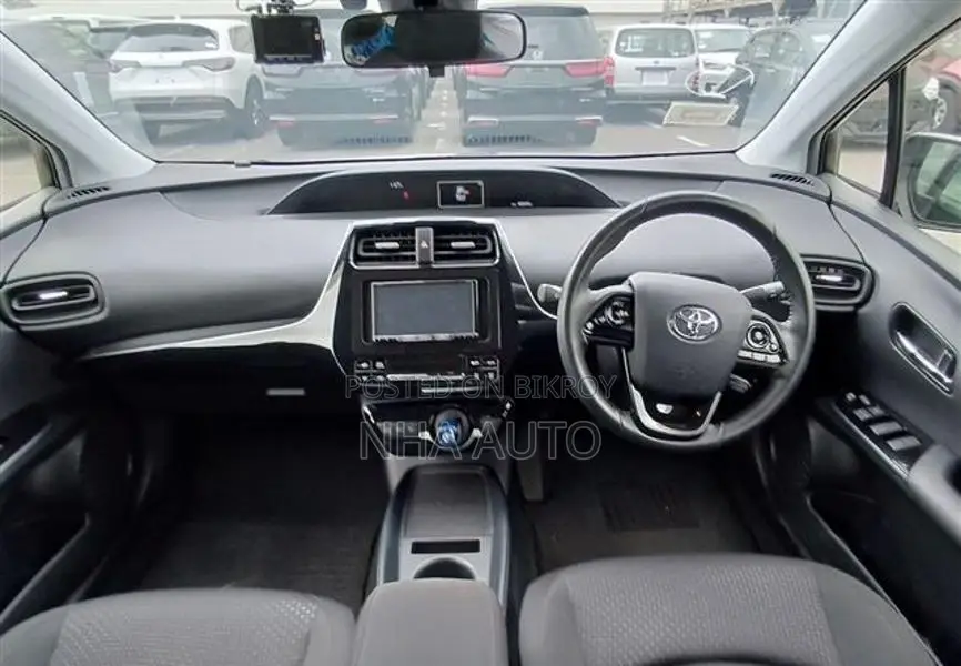 Toyota Prius S HYBRID 2020
