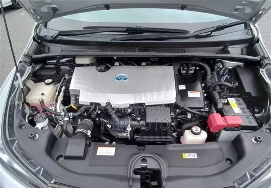 Toyota Prius S HYBRID 2020