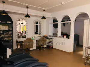 গুলশানে সম্পূর্ণ ফার্নিশড পার্লার ভাড়ার জন্য প্রস্তুত
