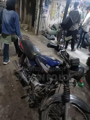 Bajaj Boxer 100 cc. 2026