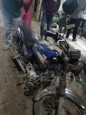Bajaj Boxer 100 cc. 2026