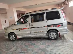 Toyota Noah Fildora 2001