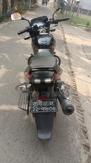 Bajaj Pulsar 150 2018