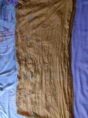 সেট সহ স্কার্ট