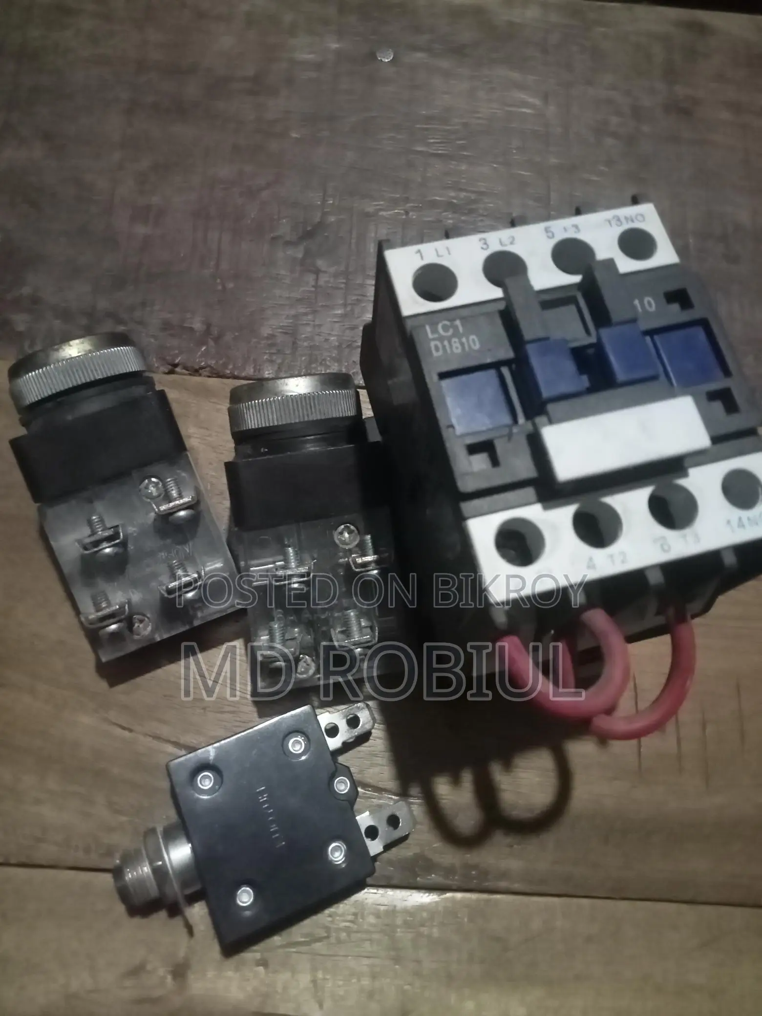Magnetic contact push switch 2 pieces, one overload